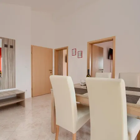 Apartment Orange